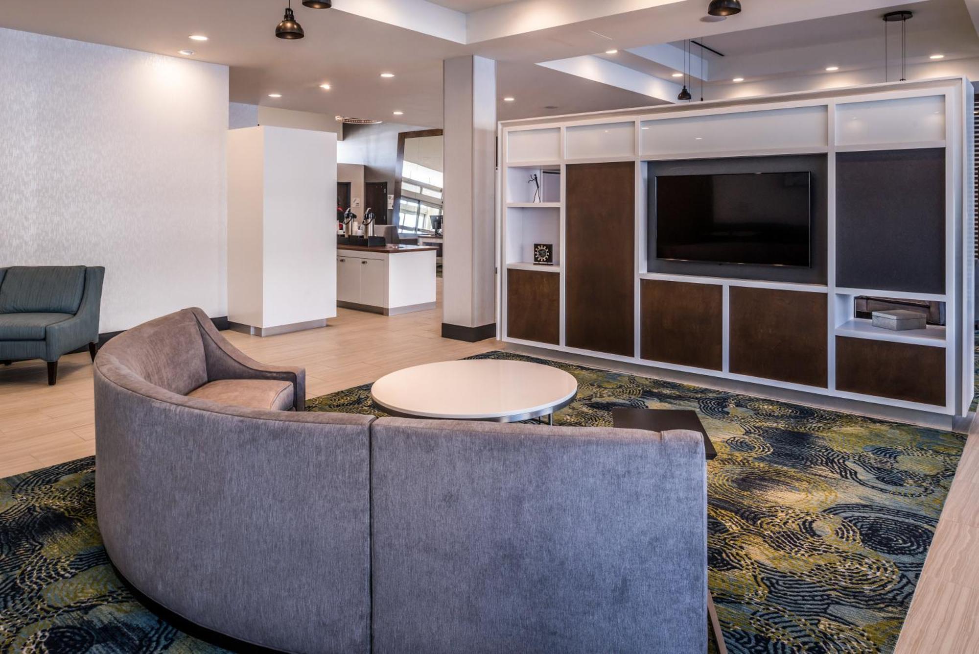 Holiday Inn Detroit Northwest - Livonia By Ihg Buitenkant foto