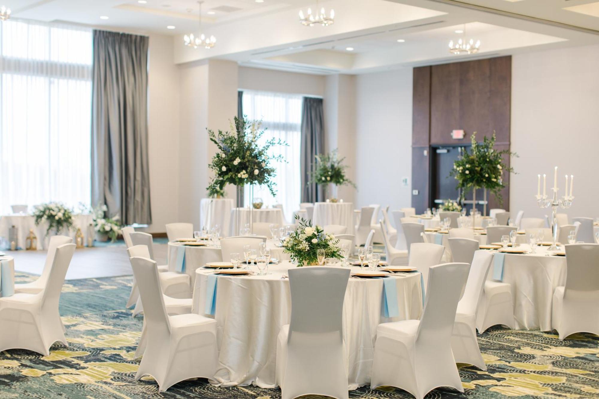 Holiday Inn Detroit Northwest - Livonia By Ihg Buitenkant foto