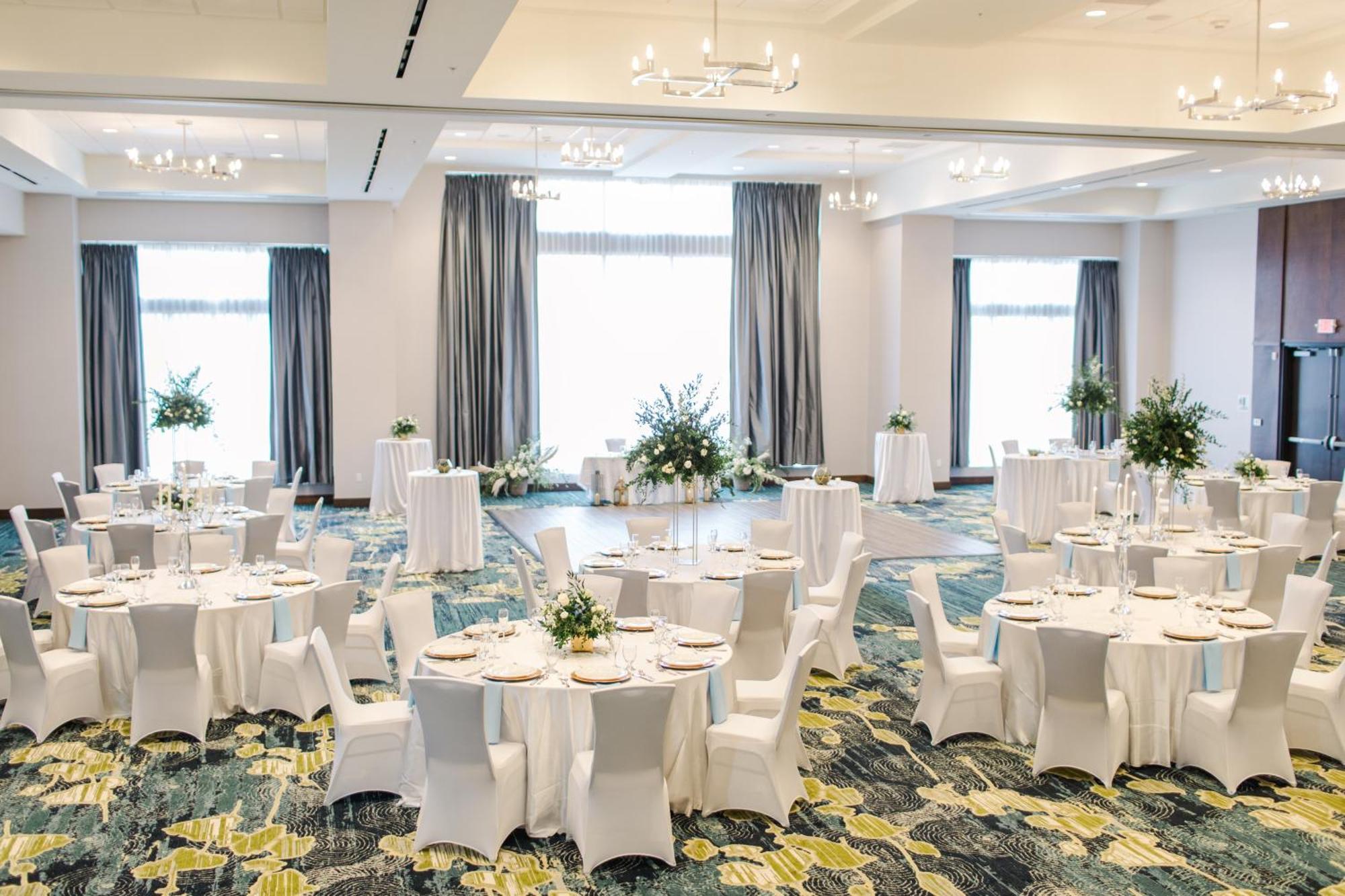 Holiday Inn Detroit Northwest - Livonia By Ihg Buitenkant foto