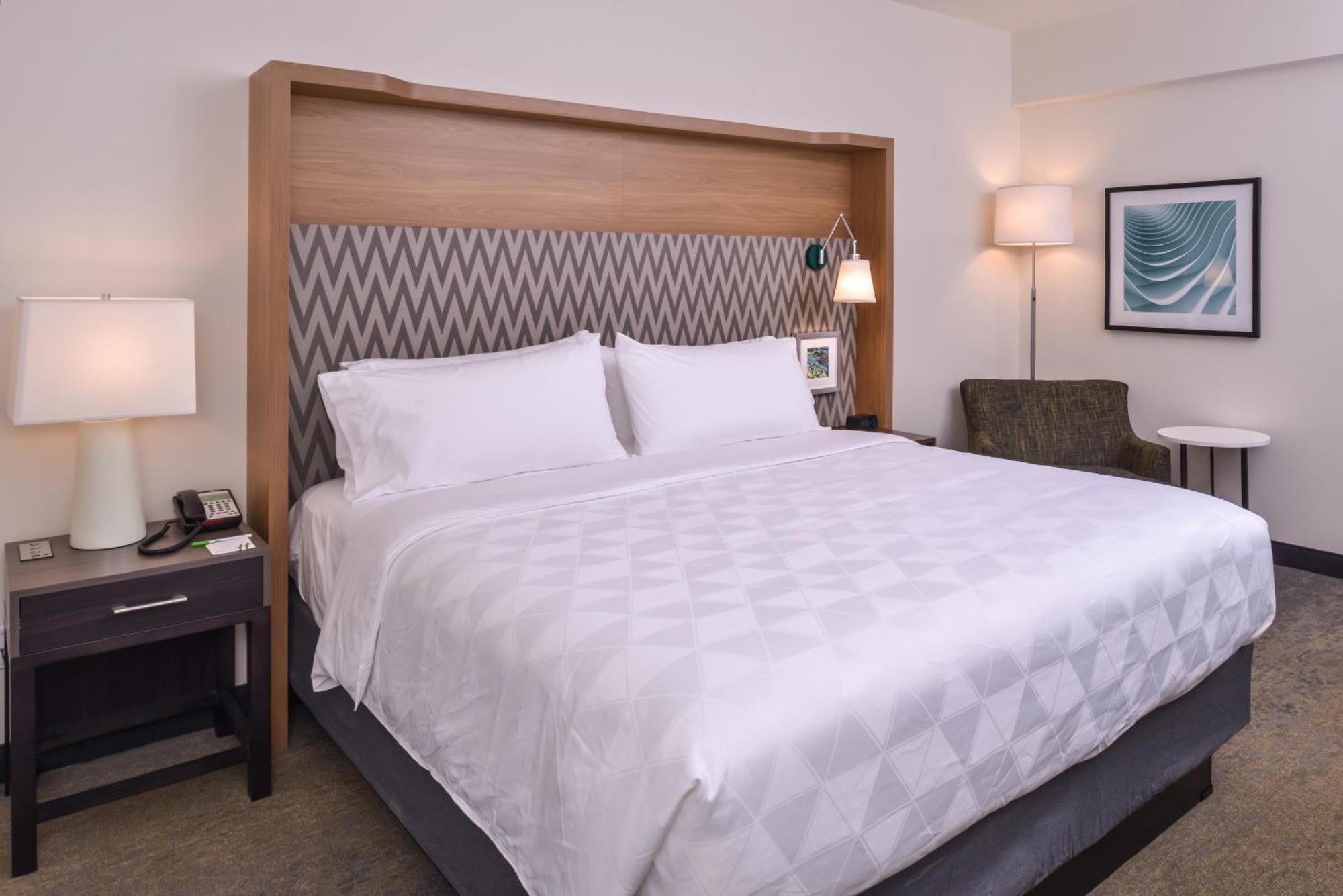 Holiday Inn Detroit Northwest - Livonia By Ihg Buitenkant foto