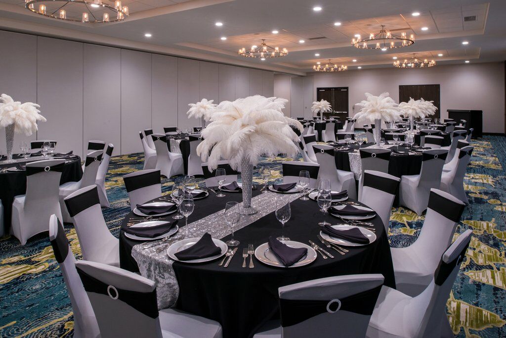 Holiday Inn Detroit Northwest - Livonia By Ihg Buitenkant foto